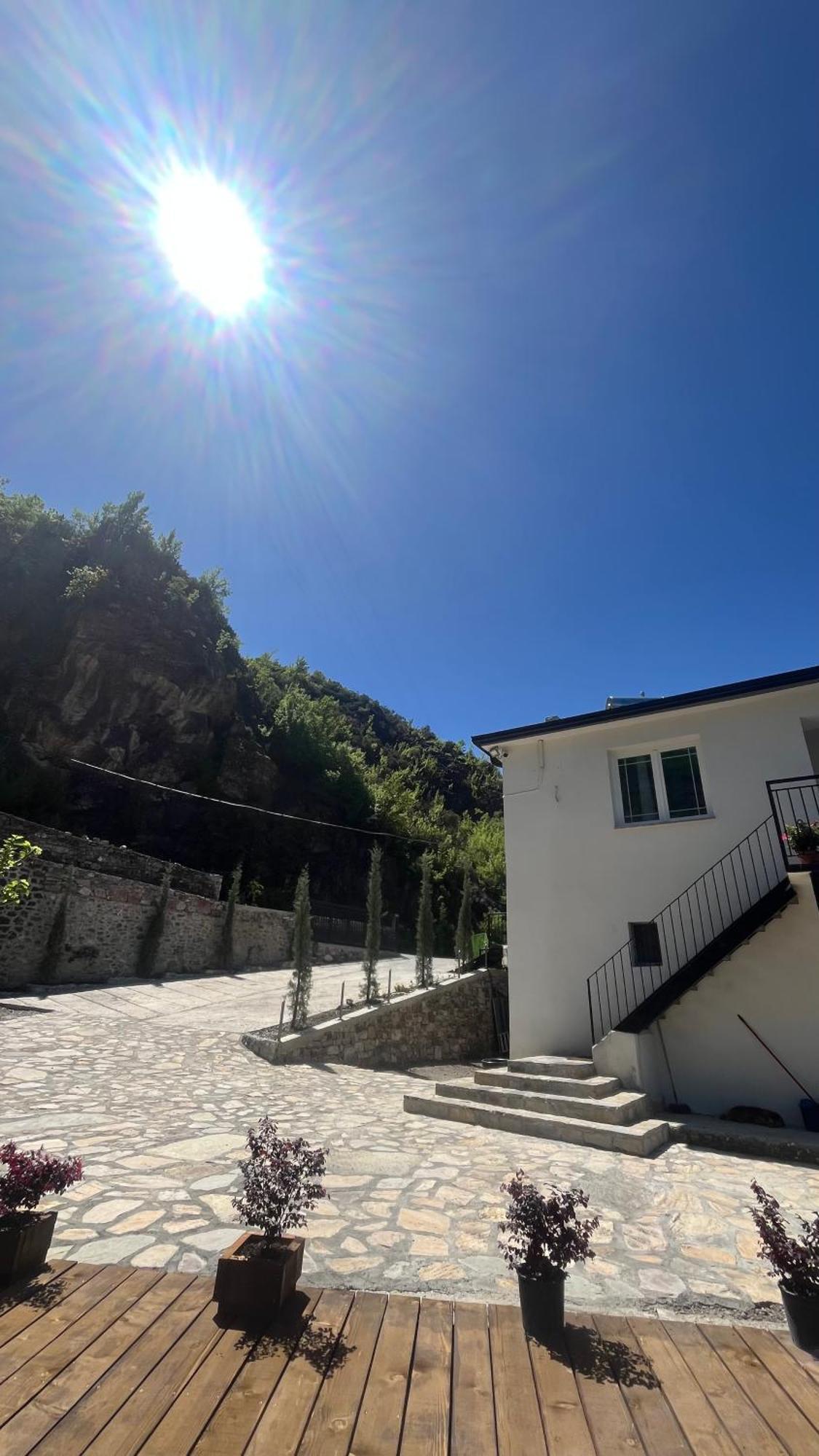 Hotel Davids Koman 外观 照片